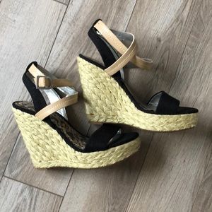 BCBG Generation Wedges